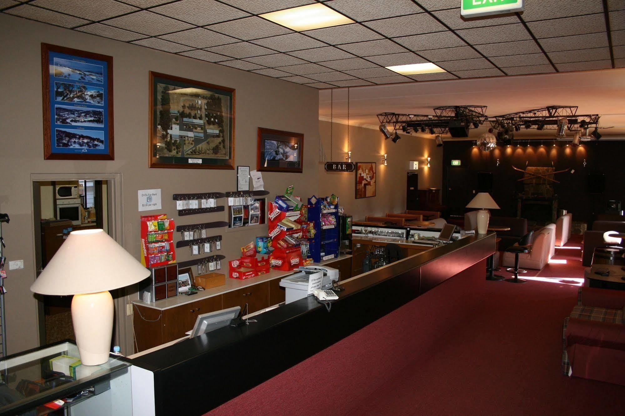 Southern Cross Motor Inn Berridale Eksteriør billede